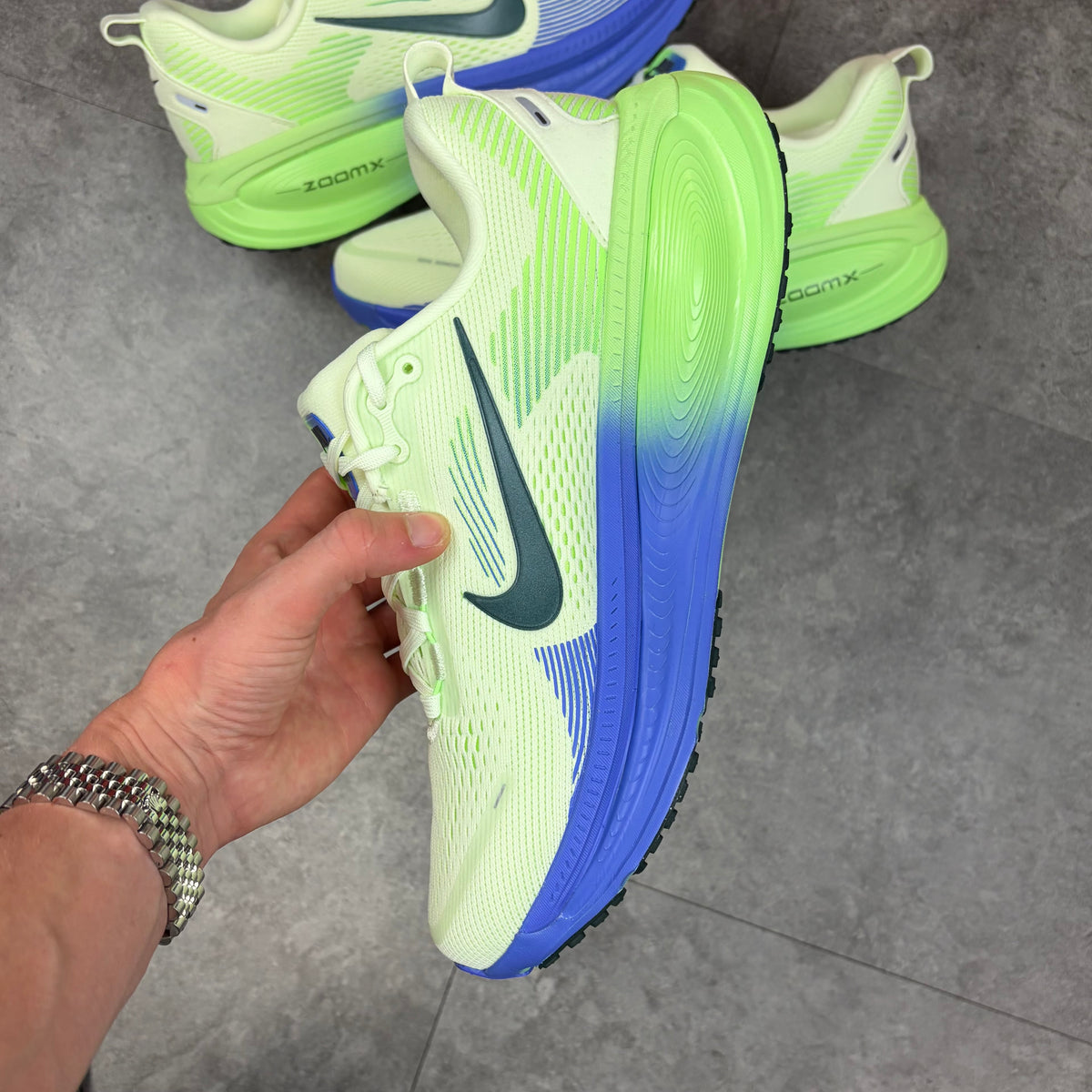Nike Vomero 18 Green / Blue
