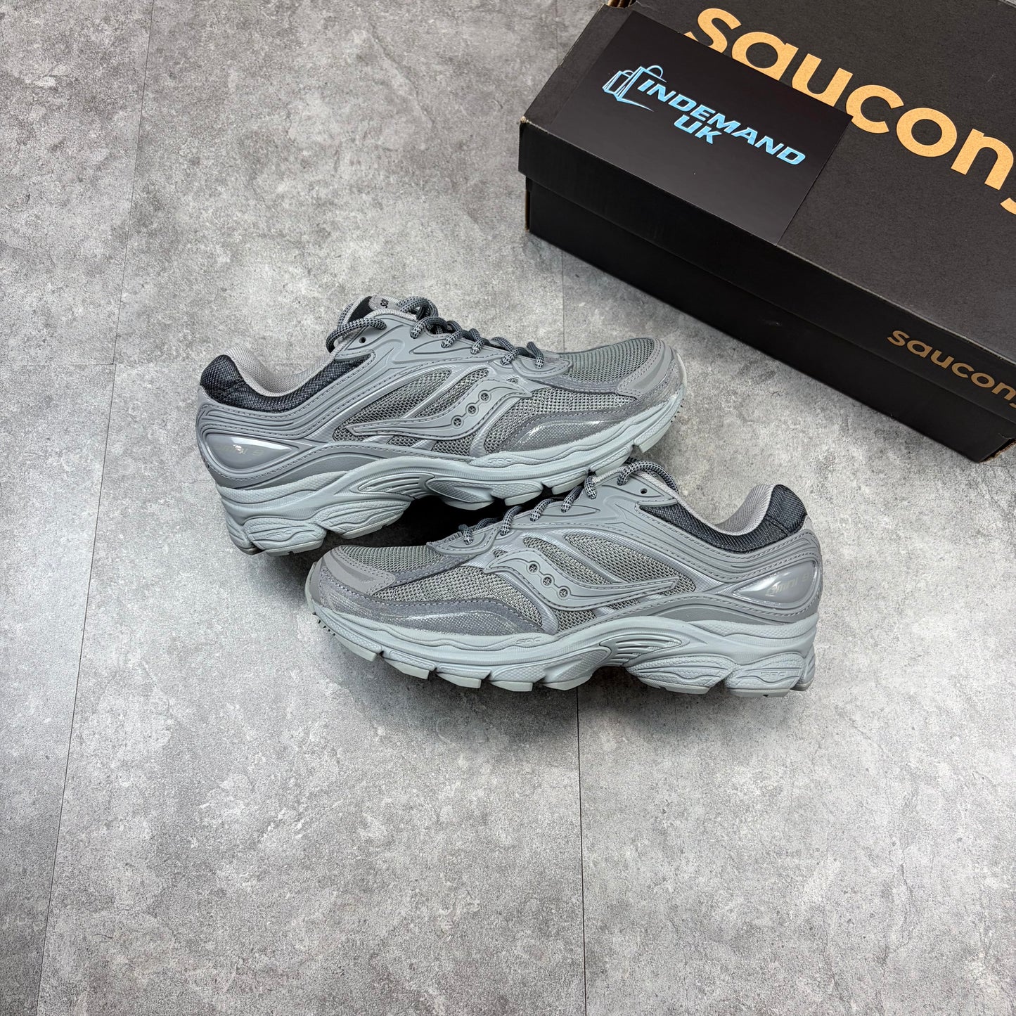 Sauconys Omni 9 Amoury Grey