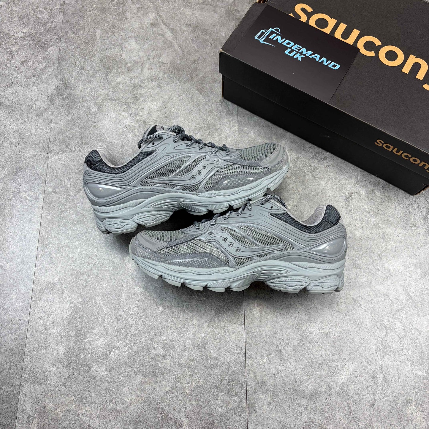 Sauconys Omni 9 Amoury Grey