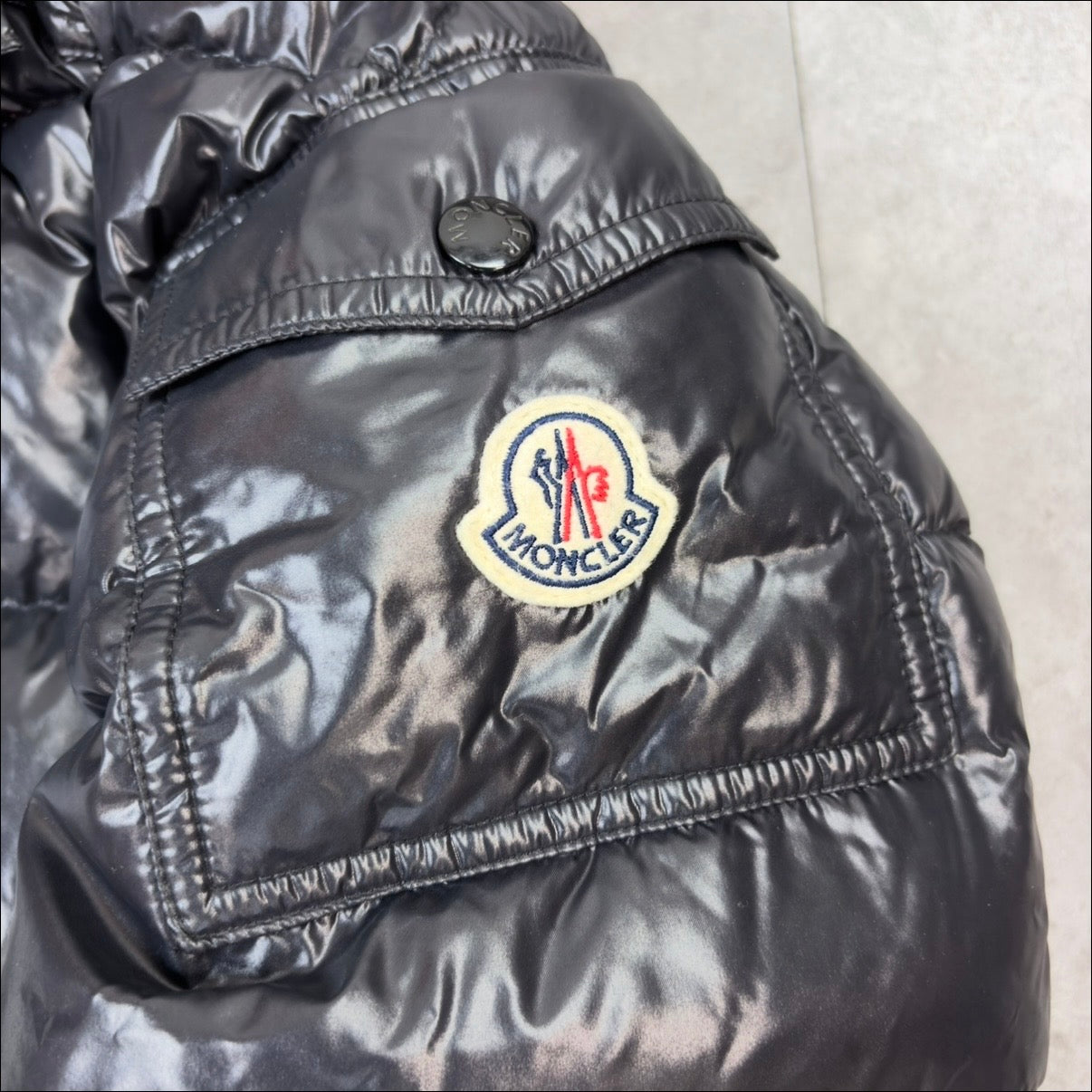 Moncler Maya Black Size 4