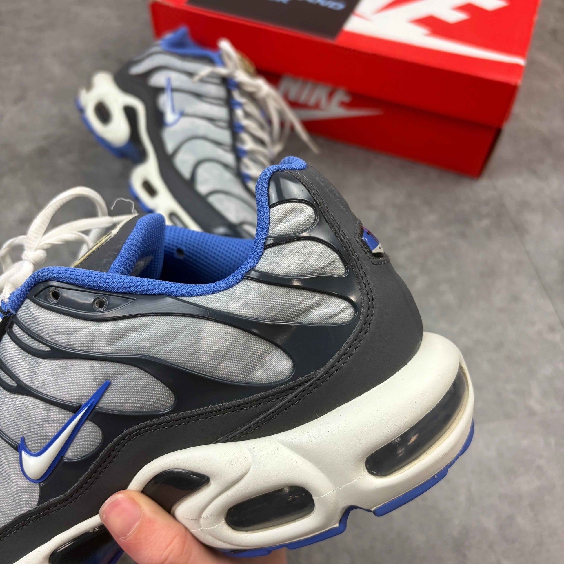 Nike Air Max TN FC Socials