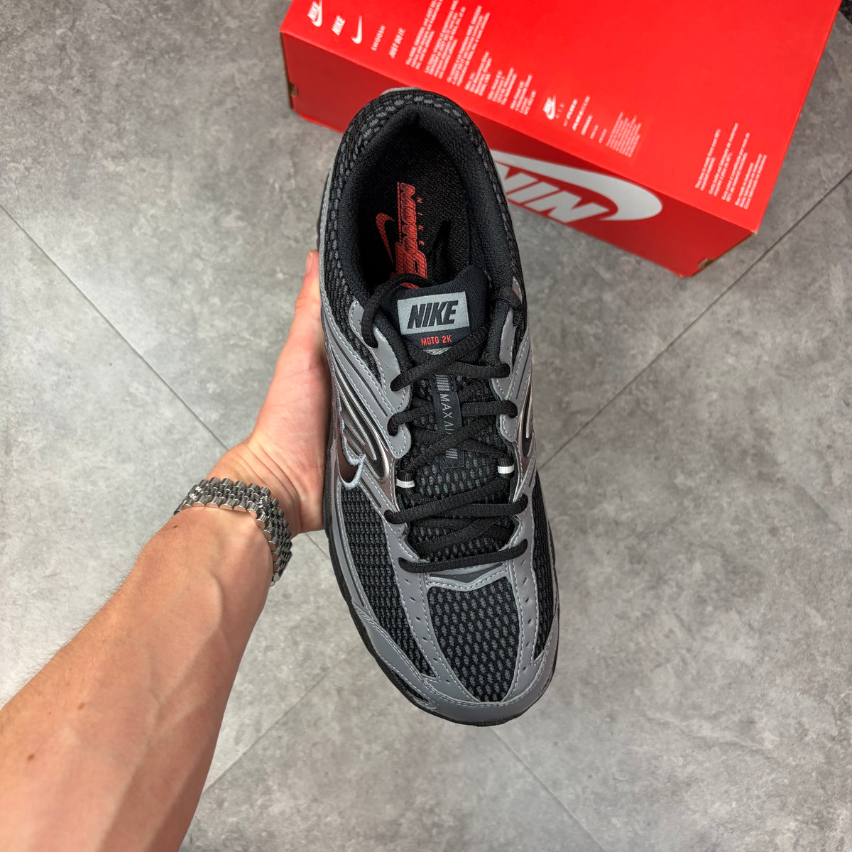 Nike Air Moto 2K Black / Grey