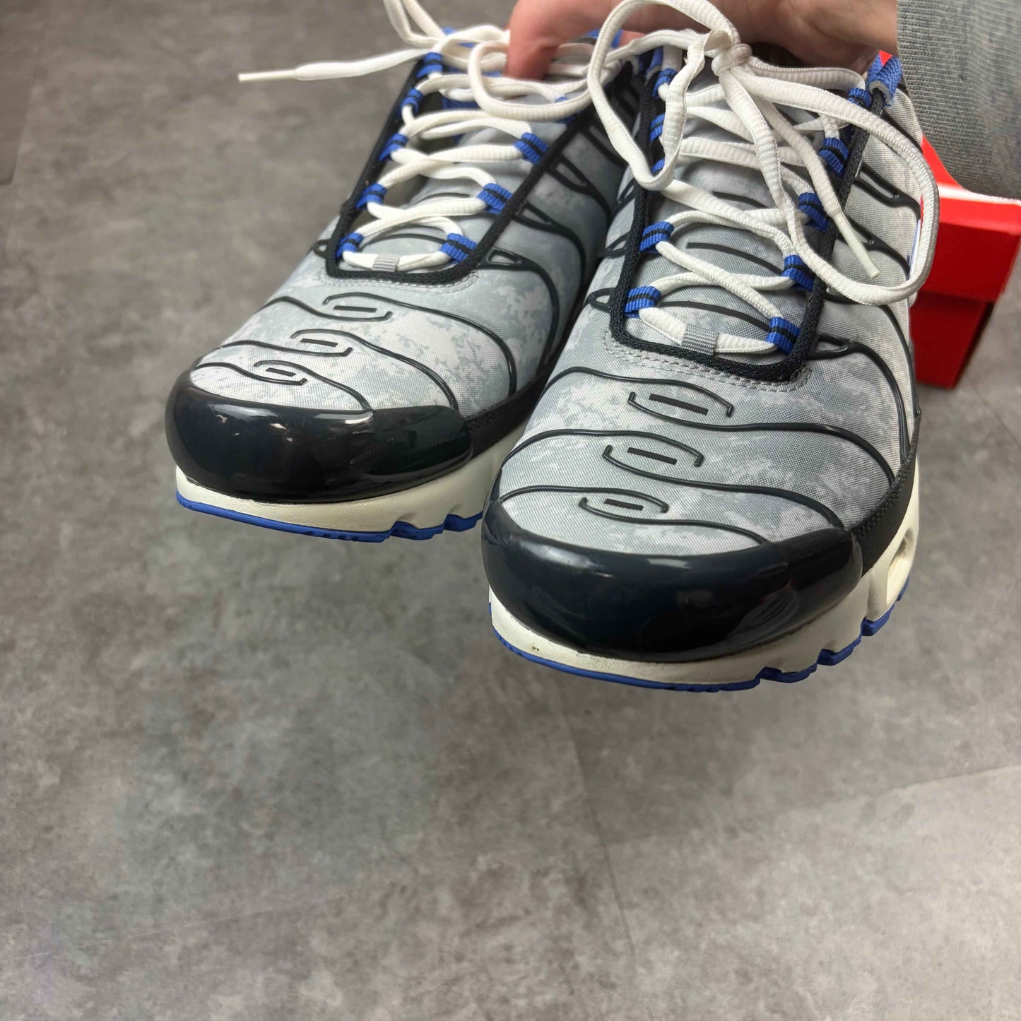 Nike Air Max TN FC Socials