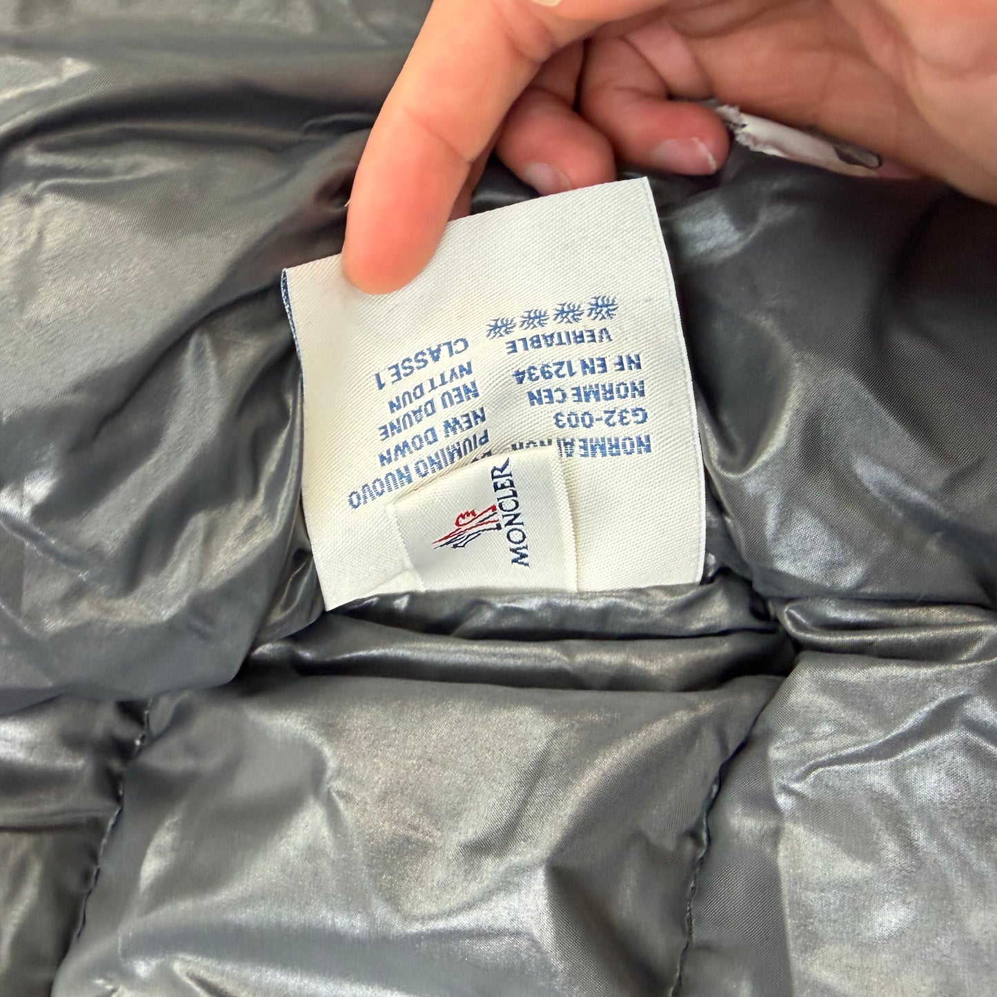 Moncler Maya Black Size 2