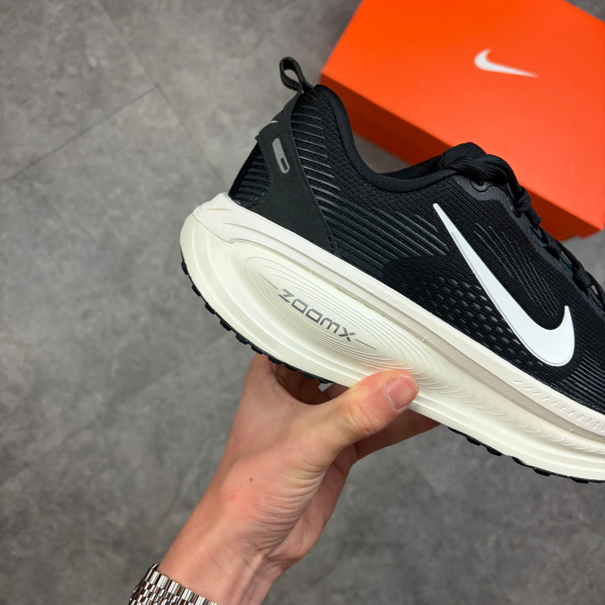 Nike Vomero 18 Women’s Black / White