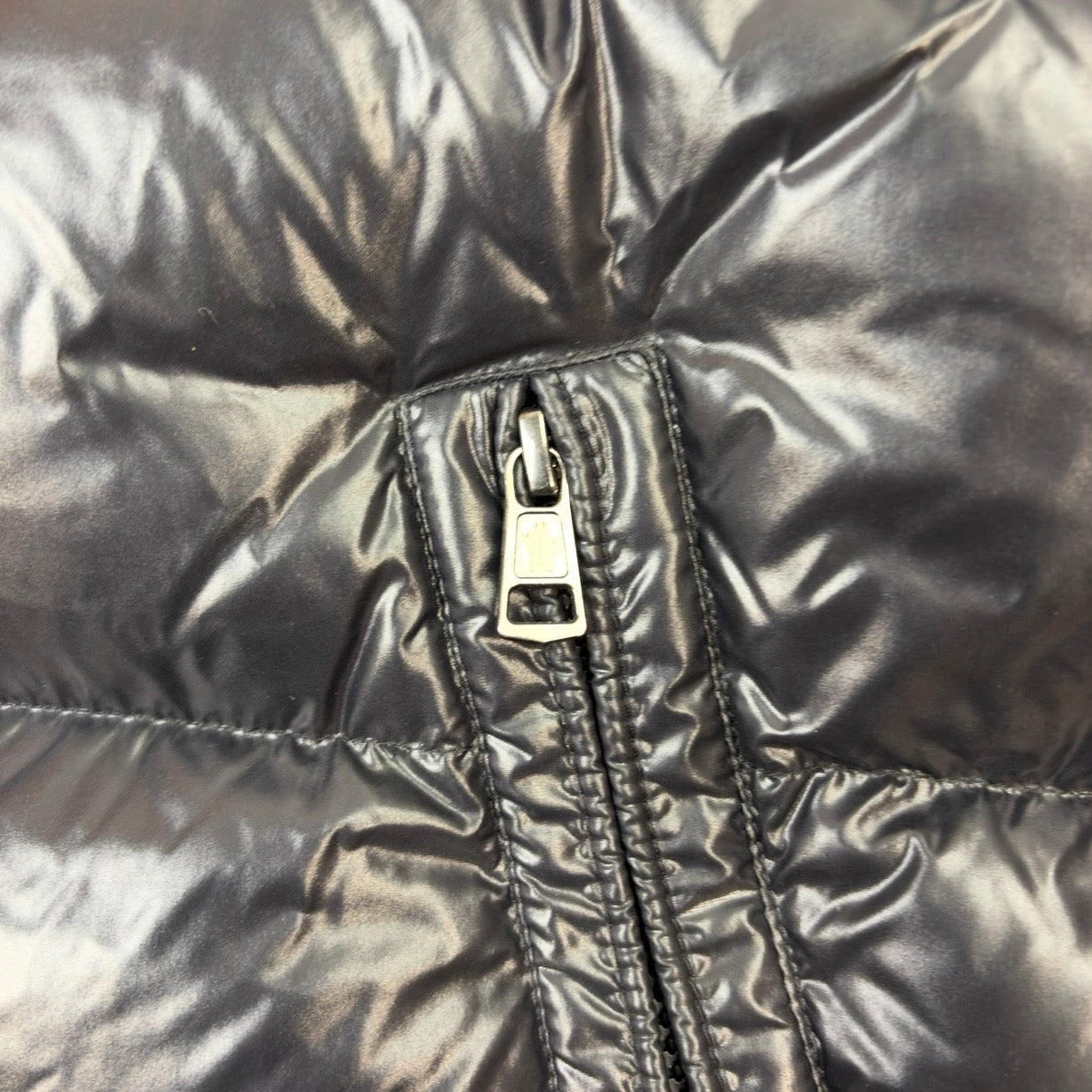 Moncler Maya Black Size 4