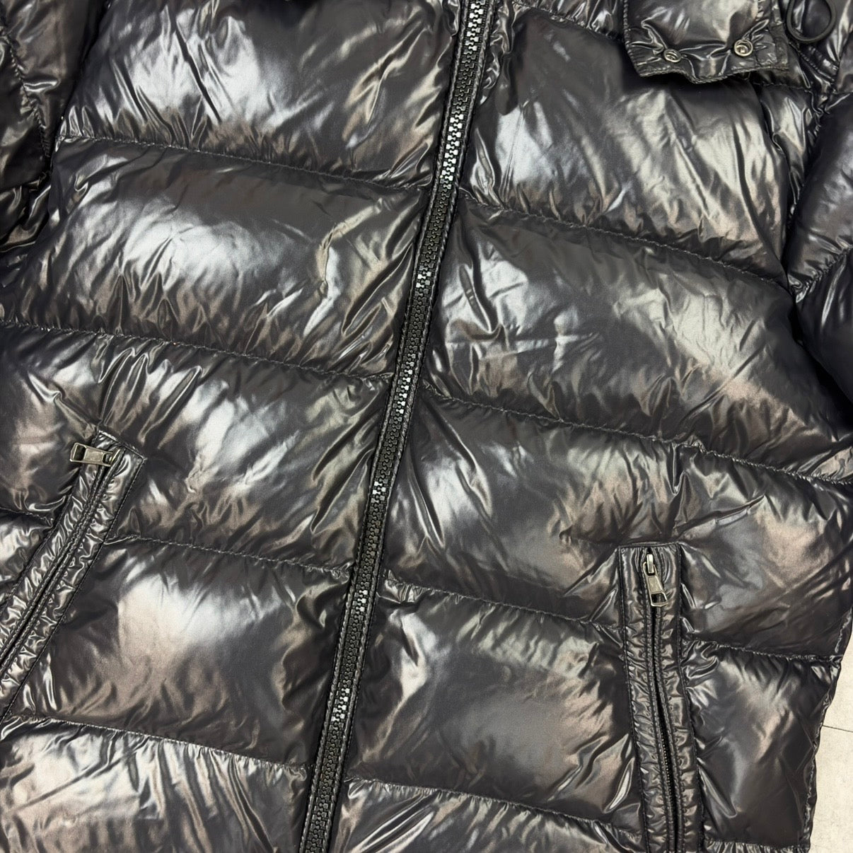 Moncler Maya Black Size 4