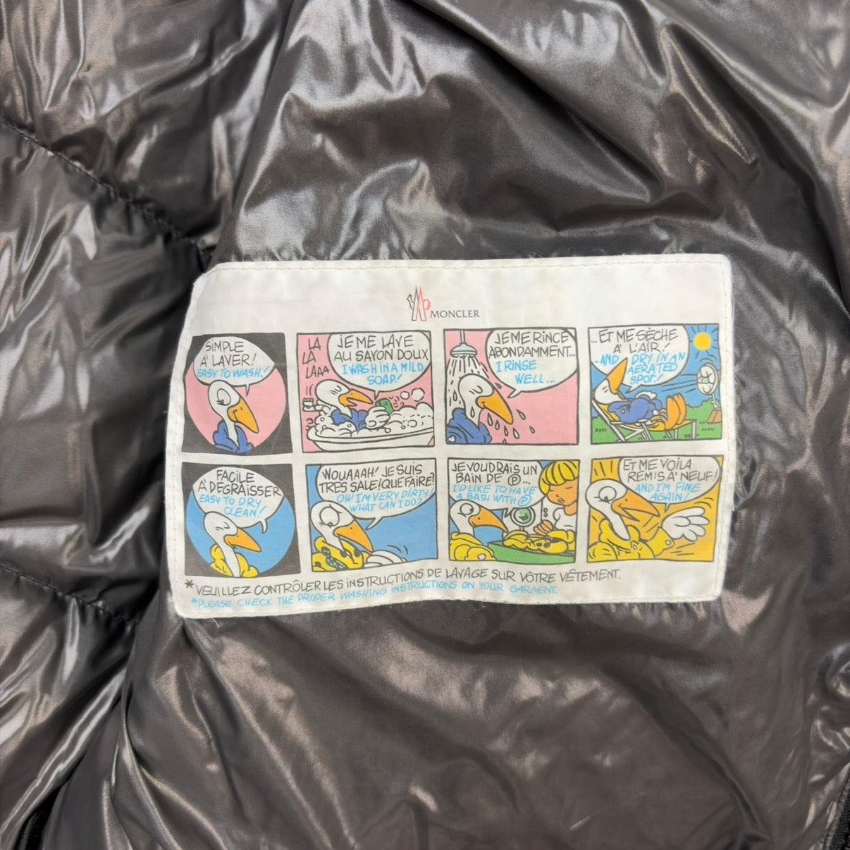 Moncler Maya Black Size 4