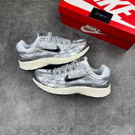 Nike P-6000 Metallic Silver/ Black