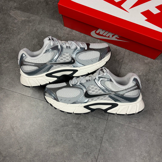 Nike V5 RNR Photon Dust Smoke Grey