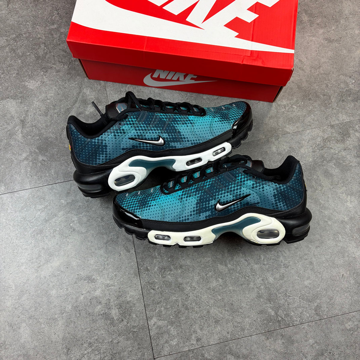 Nike Air Max TN Blue Dots